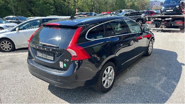 Volvo V60 2010-2013 (Type I, Fase 1) , Motorkode: D5204T3, Girkassekode: 