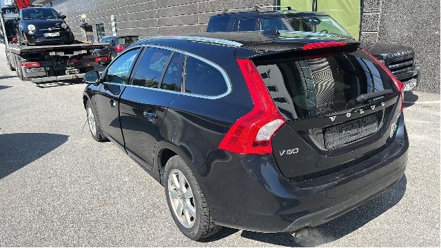 Volvo V60 2010-2013 (Type I, Fase 1) , Motorkode: D5204T3, Girkassekode: 