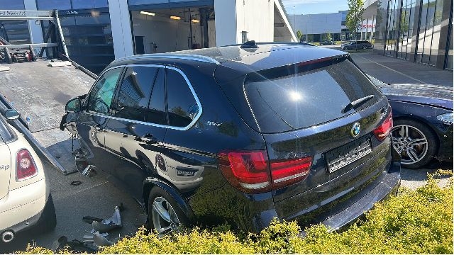 BMW X5 2013-2018 (F15) (F15), Motorkode: N20-B20A, Girkassekode: 