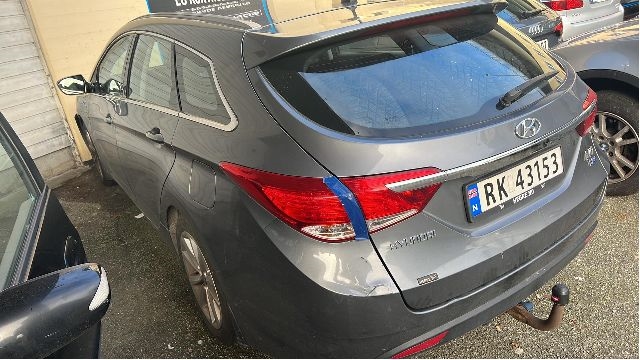 Hyundai i40 2012-2017 , Motorkode: D4FD, Girkassekode: 