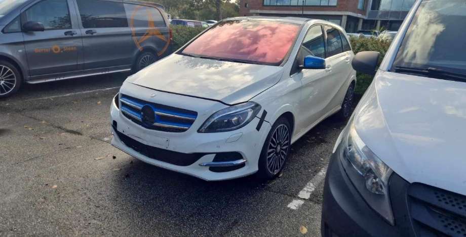 Mercedes B-Klasse 2011-2018 (W246) (W246), Motorkode: EM0004, Girkassekode: 