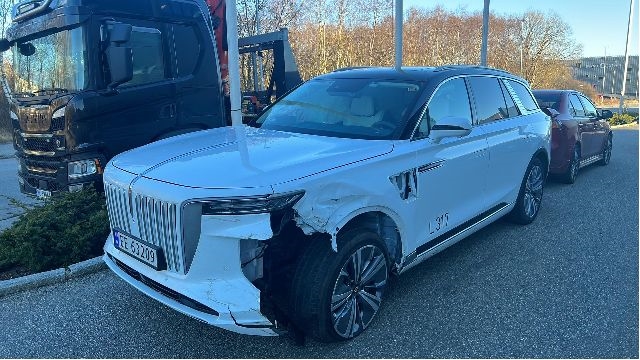 Hongqi E-HS9 2022-->> , Motorkode: , Girkassekode: 