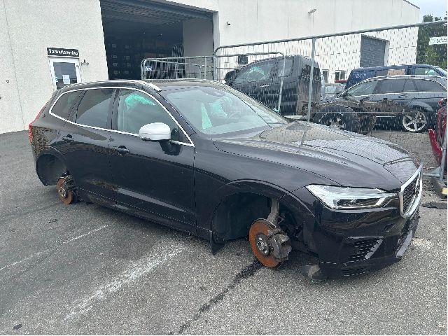 Volvo XC60 2017-->> (Type II) , Motorkode: B4204T34, Girkassekode: 