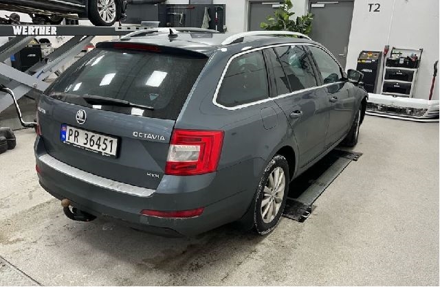 Škoda Octavia 2013-2016 (Type III, Fase 1) , Motorkode: CUNA;CUPA, Girkassekode: RBQ