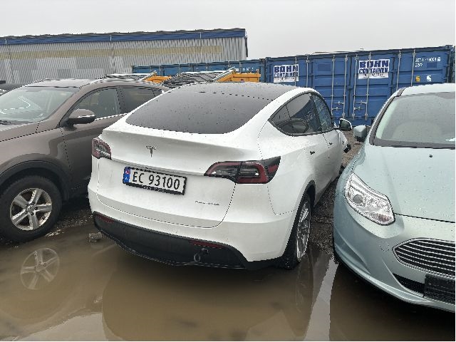 Tesla Model Y 2021-2024 (Type I) , Motorkode: , Girkassekode: 