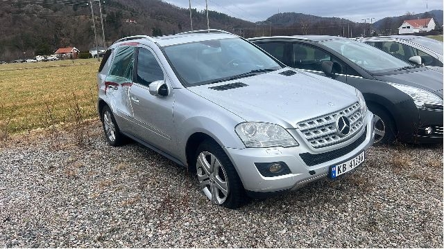 Mercedes ML 2005-2011 (W164) (W164), Motorkode: OM642.940, Girkassekode: 722902