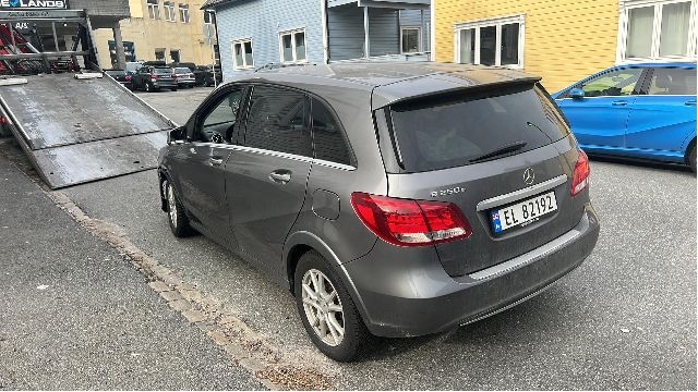 Mercedes B-Klasse 2011-2018 (W246) (W246), Motorkode: EM0004, Girkassekode: 