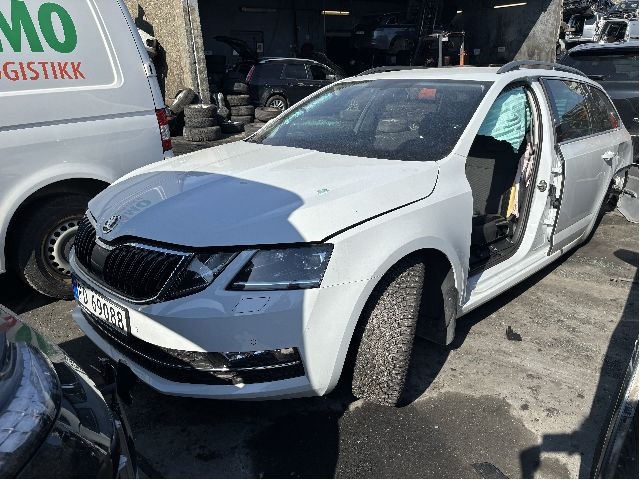 Škoda Octavia 2017-2020 (Type III, Fase 2) , Motorkode: DJGA, Girkassekode: UAT
