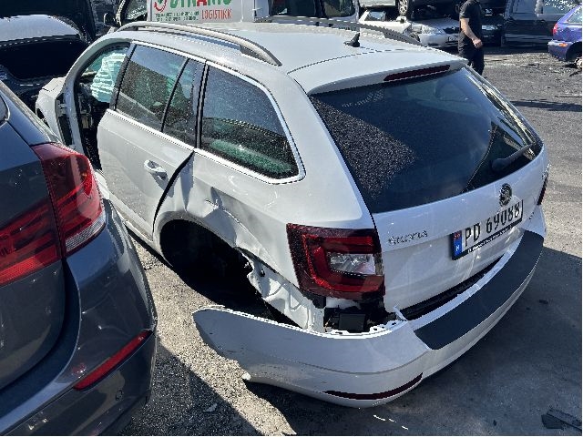 Škoda Octavia 2017-2020 (Type III, Fase 2) , Motorkode: DJGA, Girkassekode: UAT
