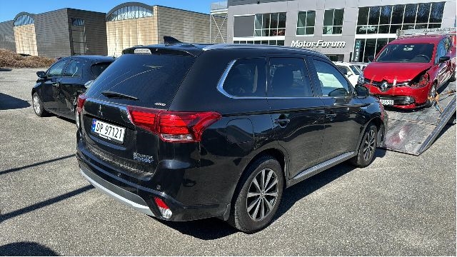 Mitsubishi Outlander 2015-->> (Type III, Fase 2) , Motorkode: 4B11, Girkassekode: