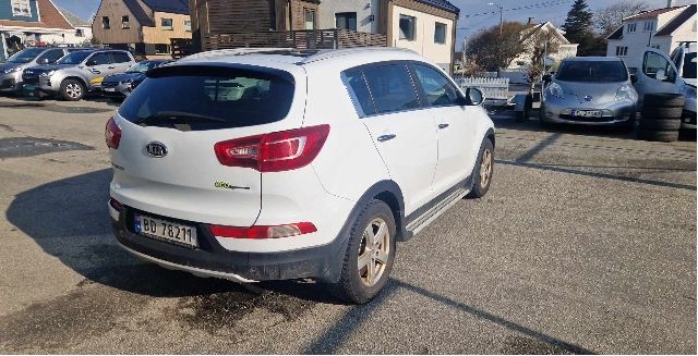 Kia Sportage 2010-2016 (Type III) , Motorkode: D4FD, Girkassekode: 