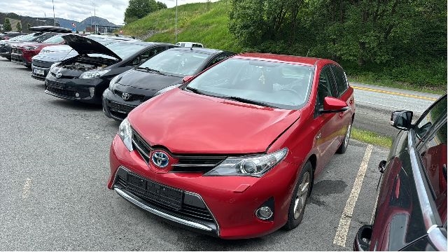 Toyota Auris 2013-2015 (Type II, Fase 1) , Motorkode: 2ZR-FXE, Girkassekode: 