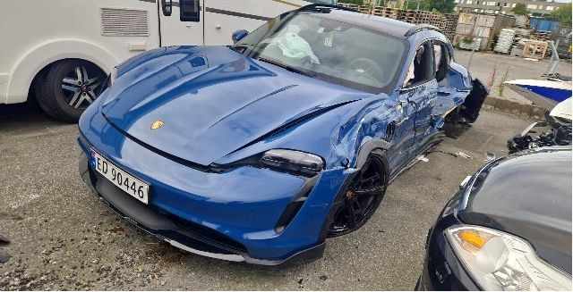 Porsche Taycan 2019-->> , Motorkode: , Girkassekode: