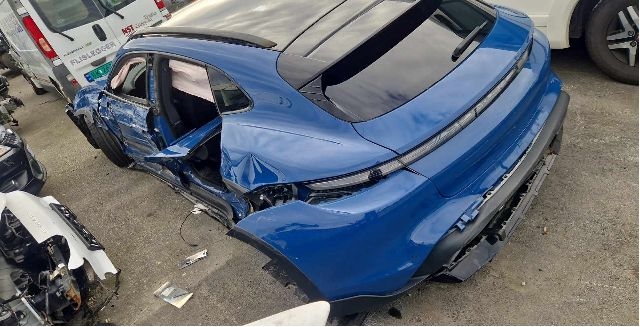 Porsche Taycan 2019-->> , Motorkode: , Girkassekode: 