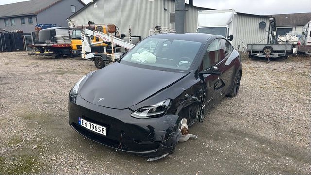 Tesla Model Y 2021-2024 (Type I) , Motorkode: 3DU, Girkassekode: 