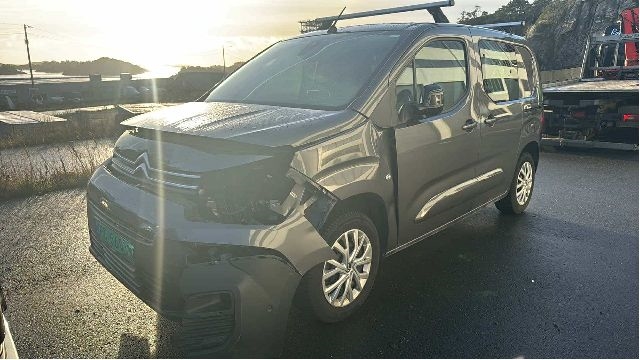 Citroën Berlingo 2019-->> (Type III) , Motorkode: YHT, Girkassekode: