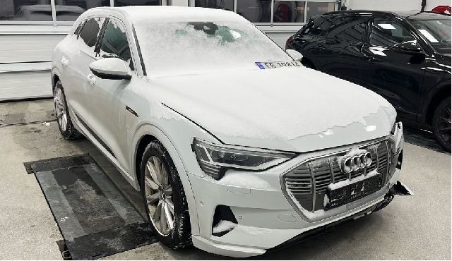 Audi e-tron 2018-->> , Motorkode: BM2R, Girkassekode: 