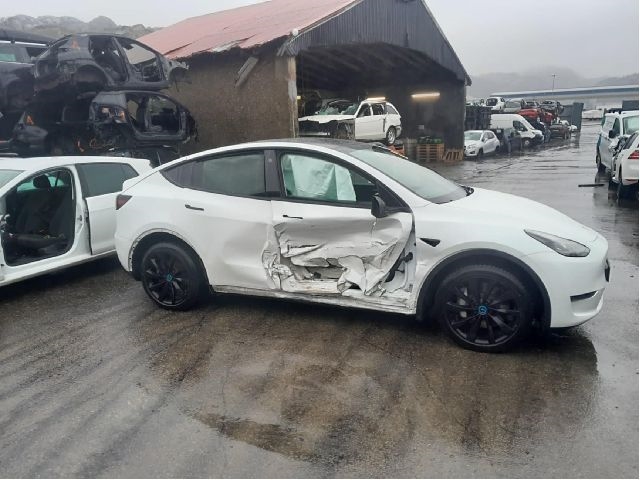 Tesla Model Y 2021-2024 (Type I) , Motorkode: 3DU, Girkassekode: 