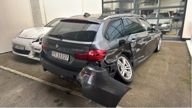 BMW 5-Serie 2010-2017 (F10/F11) (F10/F11), Motorkode: N57-D30B, Girkassekode: 