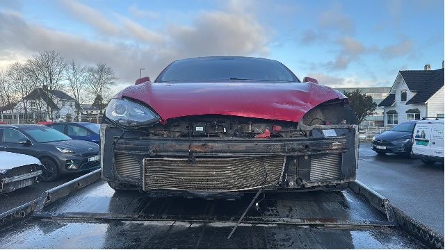 Tesla Model S 2013-2016 (Fase 1) , Motorkode: L1S, Girkassekode: 