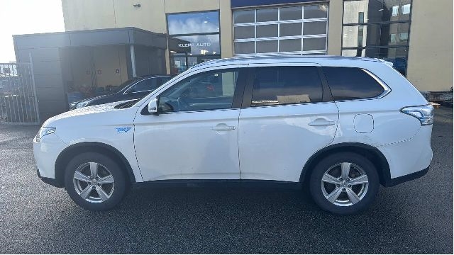 Mitsubishi Outlander 2015-->> (Type III, Fase 2) , Motorkode: 4B11, Girkassekode: 