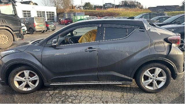 Toyota C-HR 2016-->> , Motorkode: 2ZR-FXE, Girkassekode: 