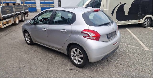 Peugeot 208 2012-2019 (Type I) , Motorkode: HMZ, Girkassekode: 