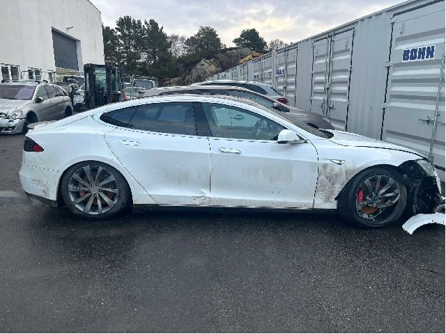 Tesla Model S 2013-2016 (Fase 1) , Motorkode: L2S, Girkassekode: 