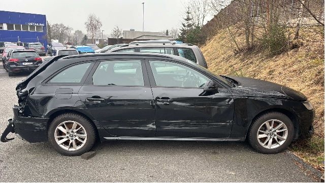 Audi A4 2020-->> (Type V, Fase 2) (B9) (B9), Motorkode: DLVB, Girkassekode: TFE