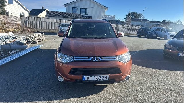 Mitsubishi Outlander 2012-2015 (Type III, Fase 1) , Motorkode: 4N14, Girkassekode: 