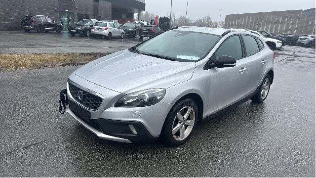 Volvo V40 2012-2019 , Motorkode: D4162T, Girkassekode: 