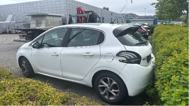 Peugeot 208 2012-2019 (Type I) , Motorkode: HMZ, Girkassekode: 