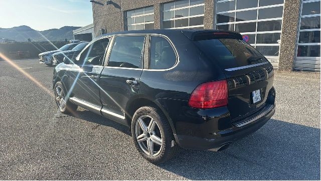 Porsche Cayenne 2002-2006 (Fase 1) (9PA) (9PA), Motorkode: M02.2Y, Girkassekode: 