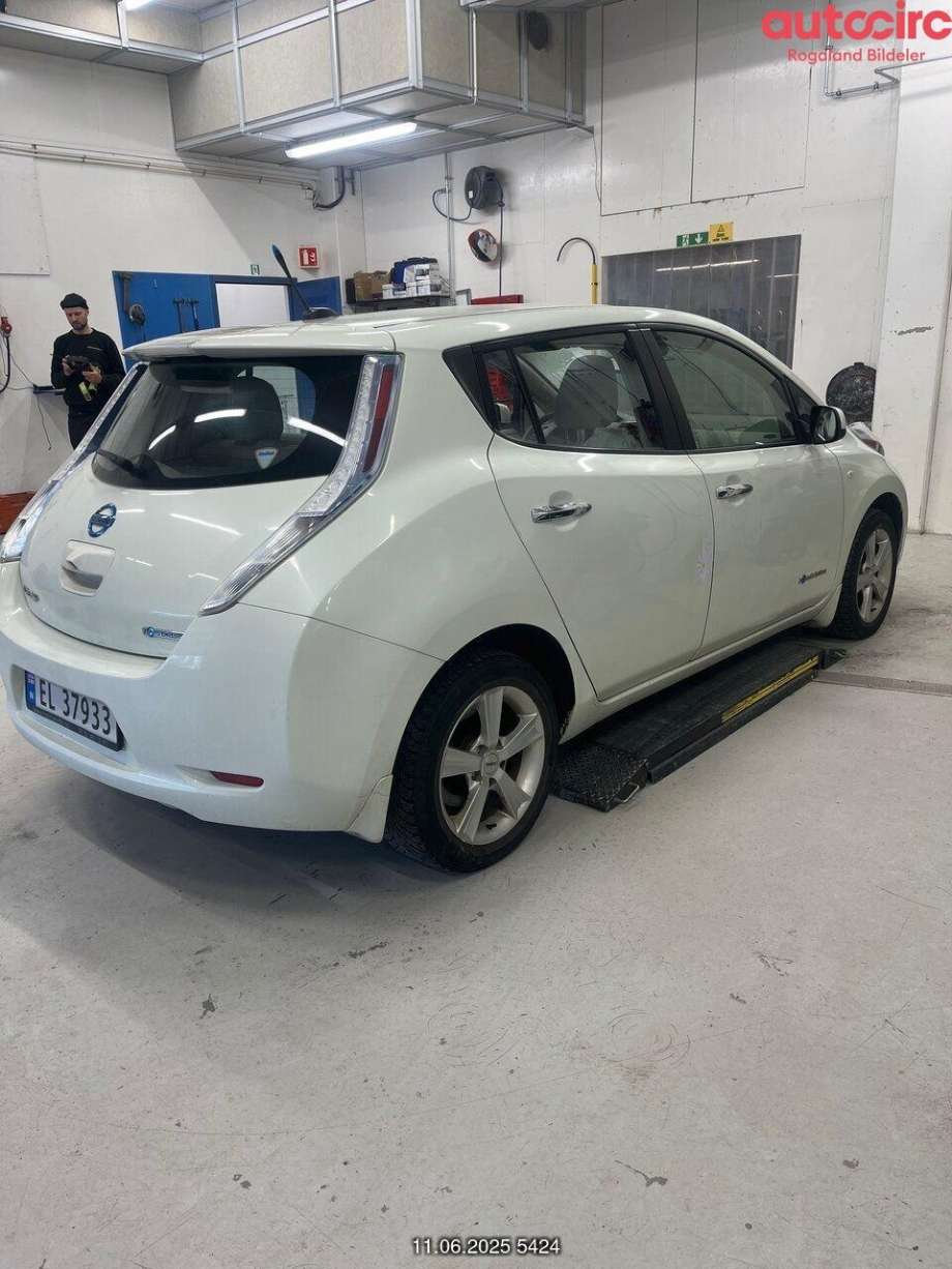 Nissan Leaf 2011-2017 (Type I) , Motorkode: EM61, Girkassekode: 