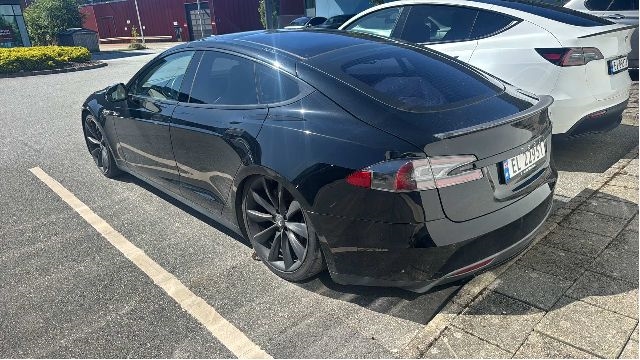 Tesla Model S 2013-2016 (Fase 1) , Motorkode: L1S, Girkassekode: 