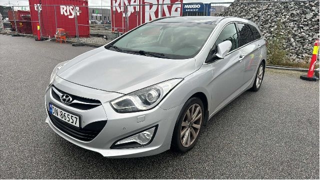 Hyundai i40 2012-2017 , Motorkode: D4FD, Girkassekode: