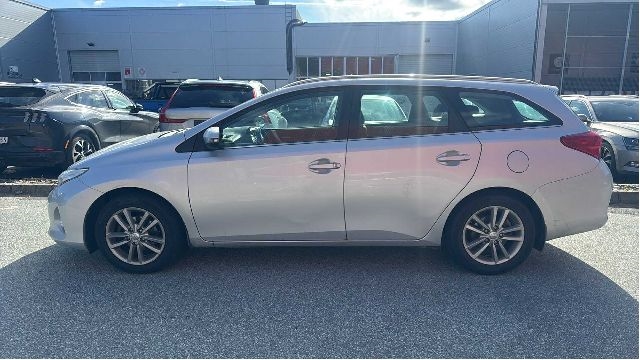 Toyota Auris 2013-2015 (Type II, Fase 1) , Motorkode: 1ZR-FAE, Girkassekode: 