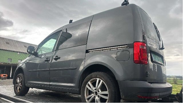 VW Caddy 2015-2020 (Type III, Fase 3) , Motorkode: DFSB, Girkassekode: SXN