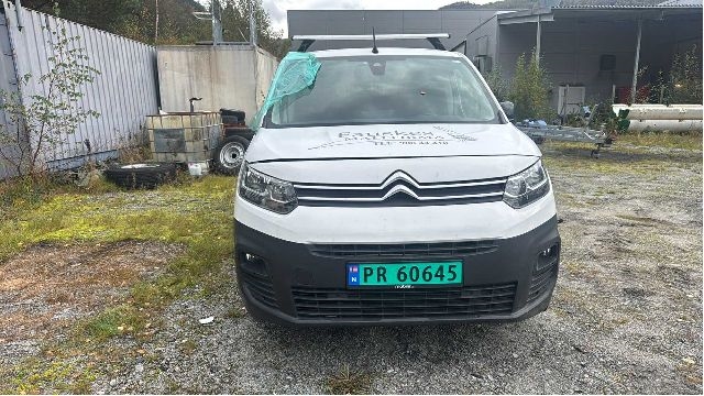 Citroën Berlingo 2019-->> (Type III) , Motorkode: YHY, Girkassekode: 