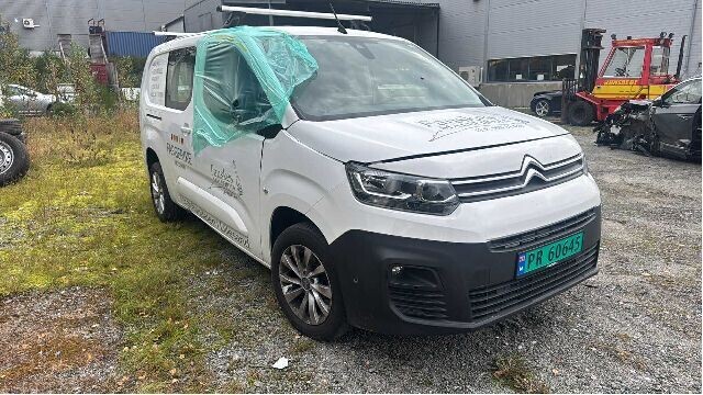 Citroën Berlingo 2019-->> (Type III) , Motorkode: YHY, Girkassekode: 