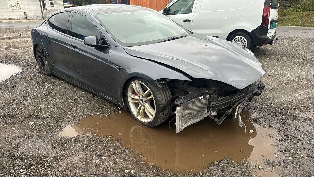 Tesla Model S 2016-2021 (Fase 2) , Motorkode: L2S, Girkassekode: 