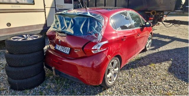 Peugeot 208 2012-2019 (Type I) , Motorkode: 9HP, Girkassekode: