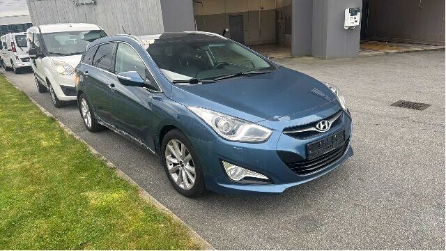 Hyundai i40 2012-2017 , Motorkode: D4FD, Girkassekode: