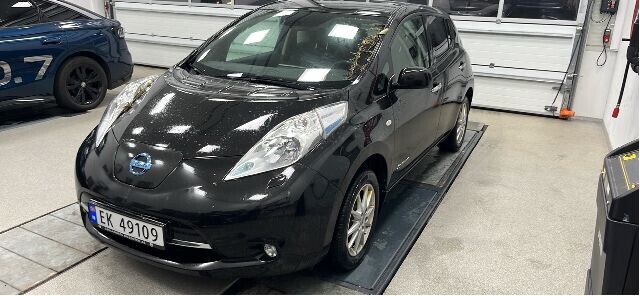Nissan Leaf 2011-2017 (Type I) , Motorkode: EM57, Girkassekode: 
