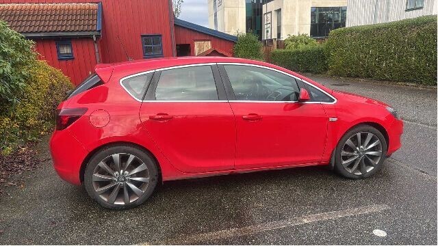 Opel Astra J 2010-2015 , Motorkode: A16XER, Girkassekode: