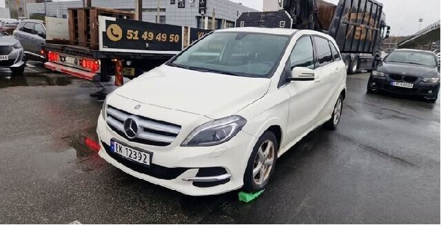 Mercedes B-Klasse 2011-2018 (W246) (W246), Motorkode: EM780.990, Girkassekode: 