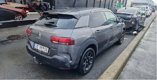 Citroën C4, Cactus 2018-2021 (Fase 2) , Motorkode: HNP, Girkassekode: 