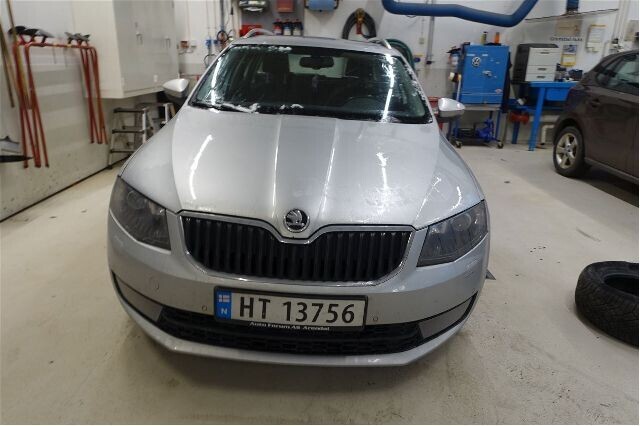 Škoda Octavia 2013-2016 (Type III, Fase 1) , Motorkode: CKFC, Girkassekode:
