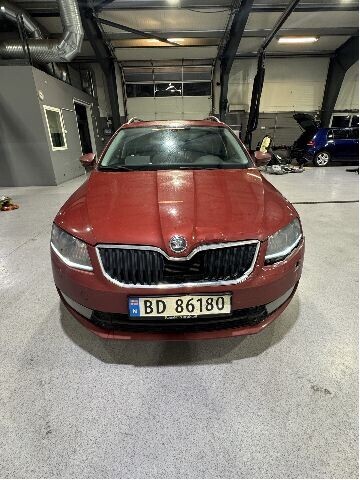 Škoda Octavia 2013-2016 (Type III, Fase 1) , Motorkode: CHPA, Girkassekode: PYU