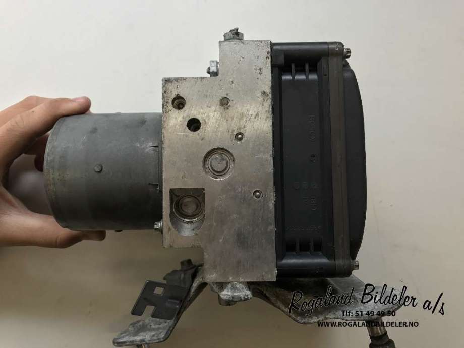 ABS sentral til Mercedes E-Klasse 2006-2009 (Fase 2) (W211) (W211) (MERCEDES|A 211 431 20 12|A 211 431 15 12|)